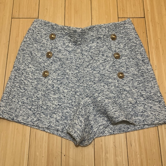 Zara High Rise 6 Button Blue & White Short Size Medium - Picture 2 of 7